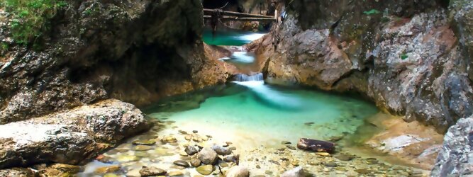 schönste Klammen, Grotten, Schluchten, Gumpen & Höhlen sind ideale Ziele für einen Tirol Tagesausflug im Wanderurlaub. Reisetipp zu den schönsten Plätzen